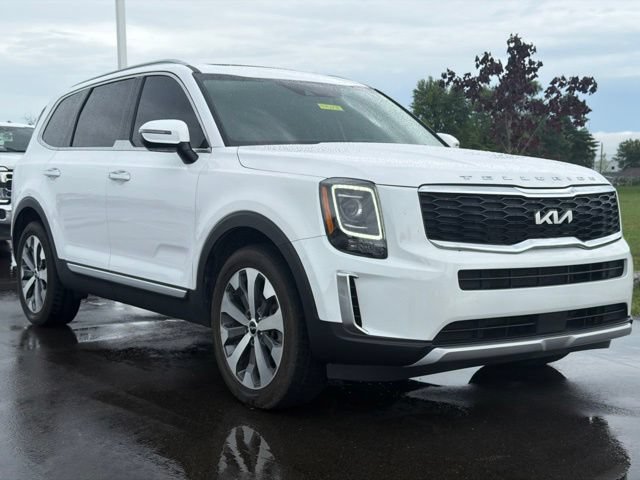 Used 2022 Kia Telluride S AWD/4WD image 1