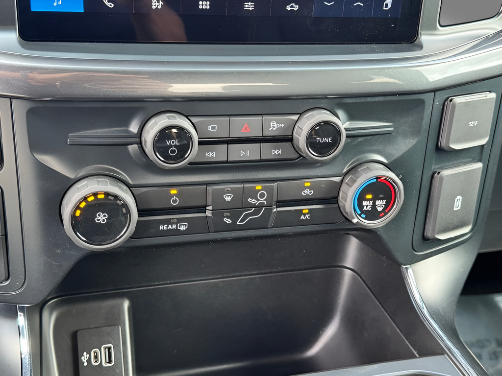 Certified 2025 Ford F150 STX w/ Equipment Group 200A AWD/4WD image 17