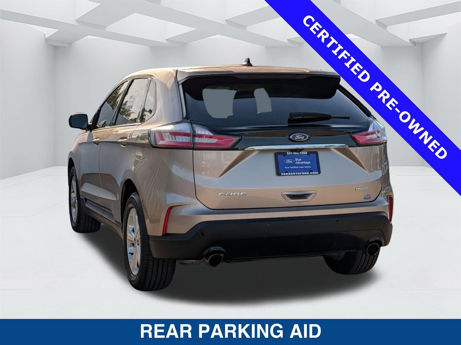 Certified 2020 Ford Edge SE FWD image 2