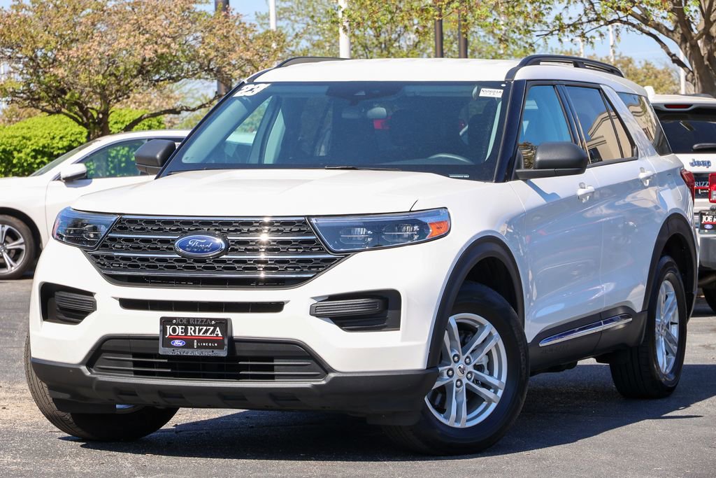 Certified 2023 Ford Explorer XLT w/ Class IV Trailer Tow Package AWD/4WD image 15
