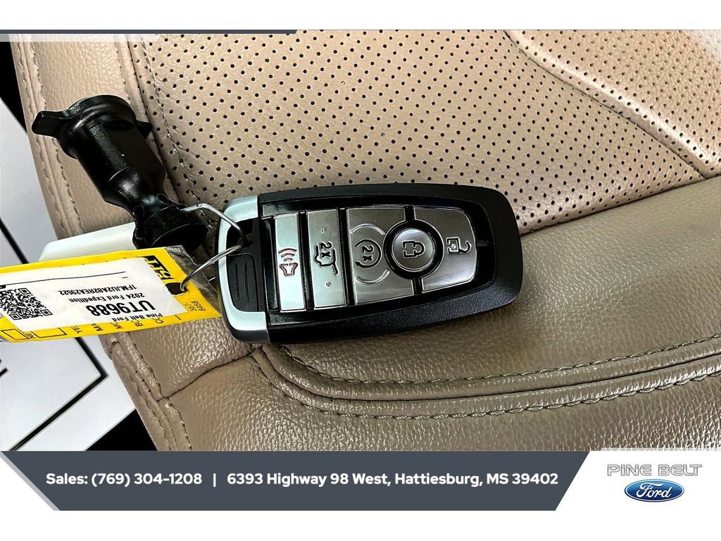 Certified 2024 Ford Expedition Limited AWD/4WD image 17