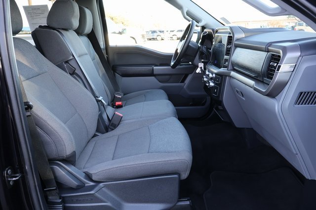 Certified 2025 Ford F150 XLT w/ Equipment Group 301A Standard image 18