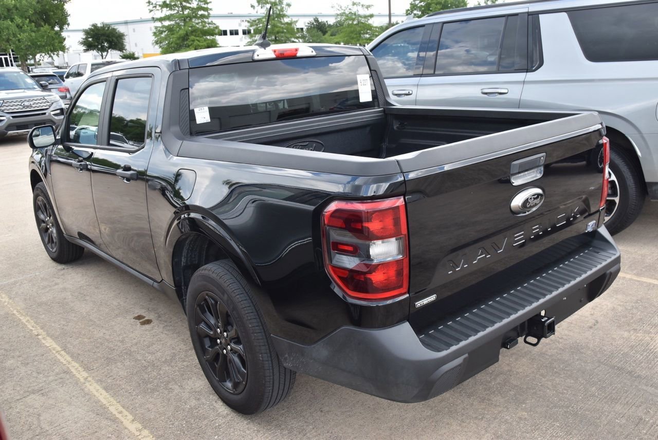 Certified 2024 Ford Maverick XLT w/ XLT Luxury Package FWD image 9