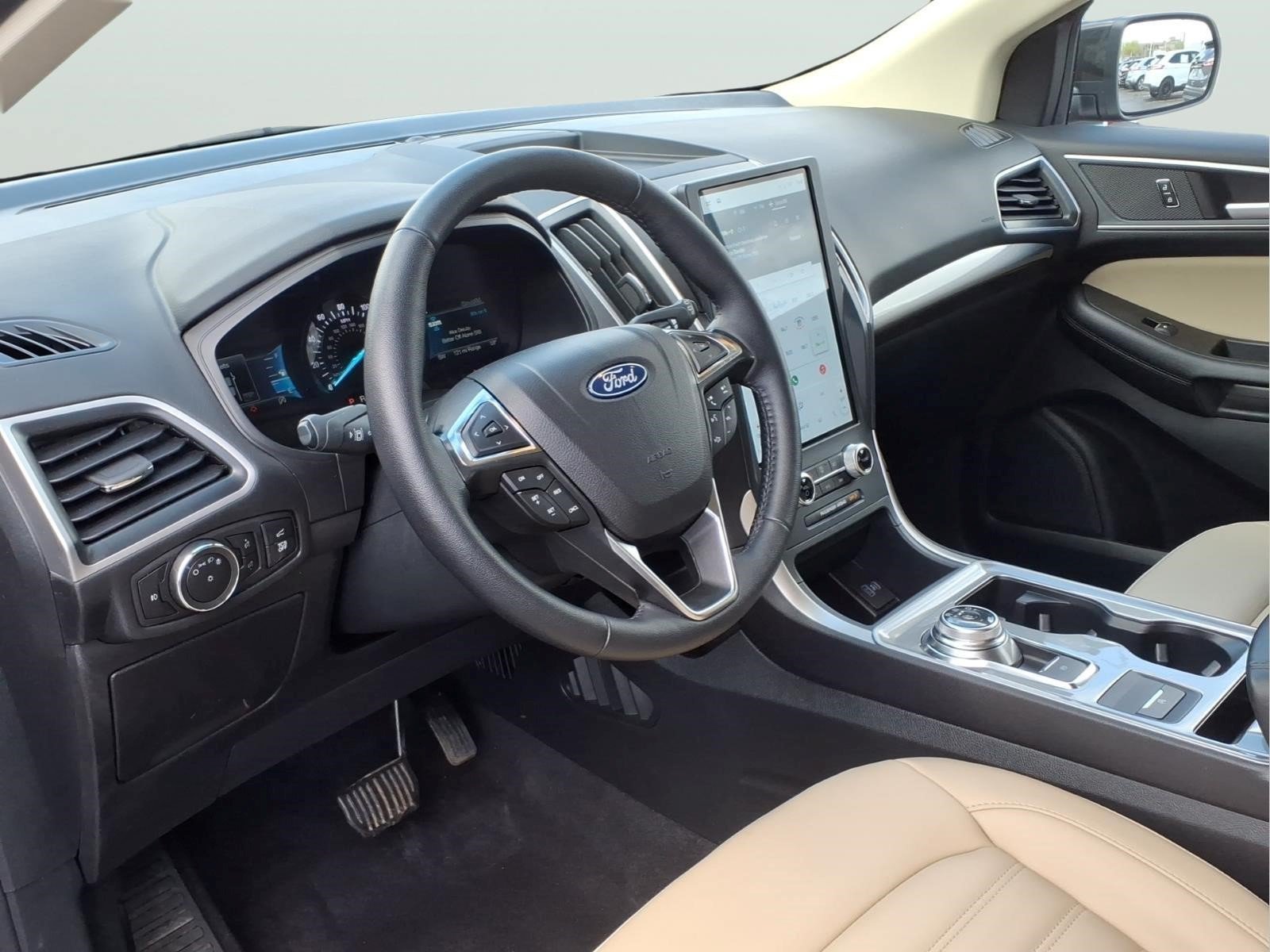 Certified 2024 Ford Edge SEL w/ Convenience Package AWD/4WD image 7