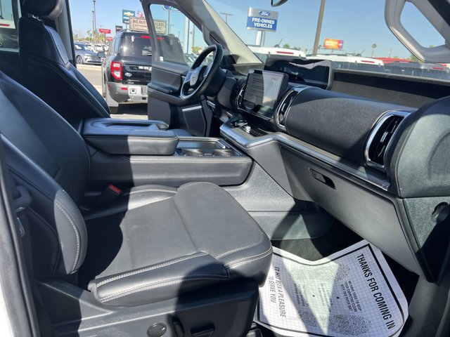 Certified 2025 Ford Expedition Platinum w/ Driver's Package image 18