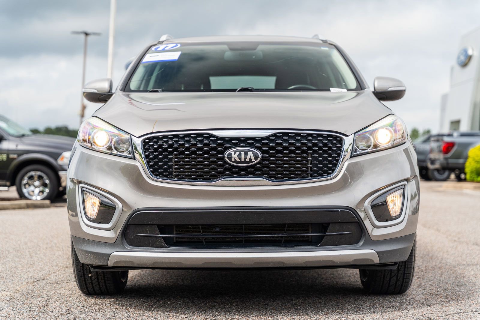 Used 2017 Kia Sorento EX FWD video 2