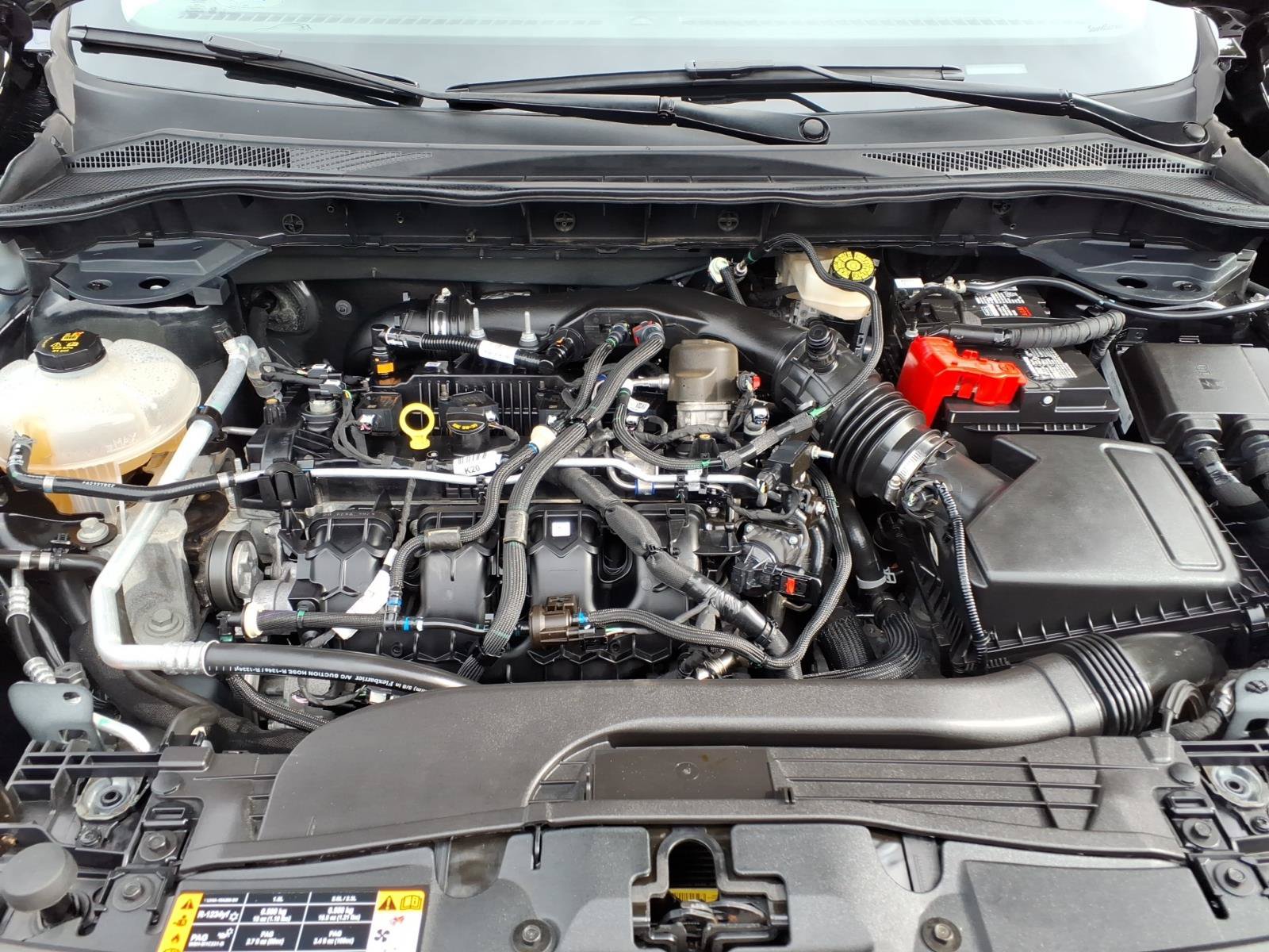 Certified 2022 Ford Escape SEL w/ SEL Stealth AWD Package image 17