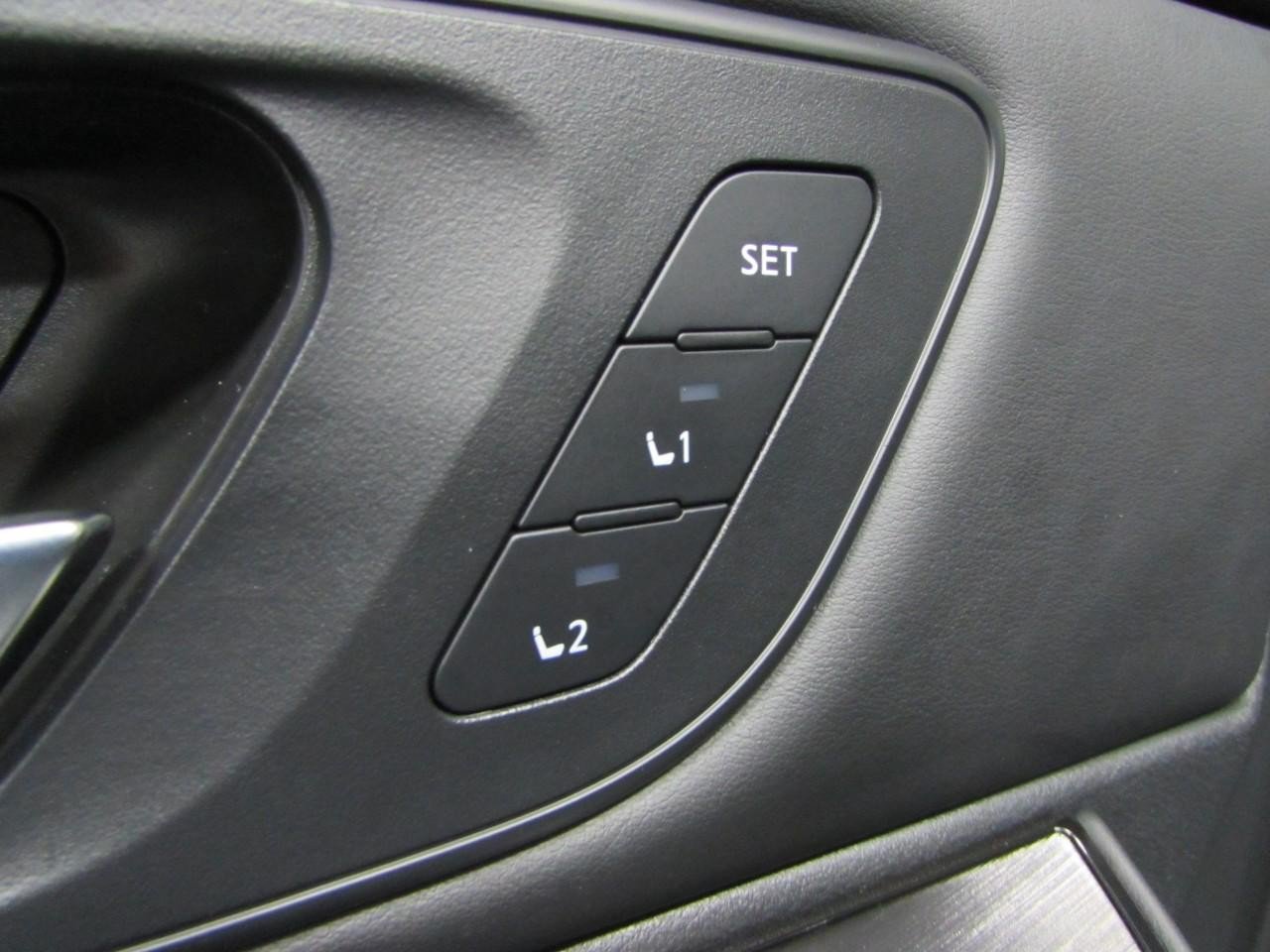 Used 2025 Nissan Rogue SL w/ Tech Package AWD/4WD image 21