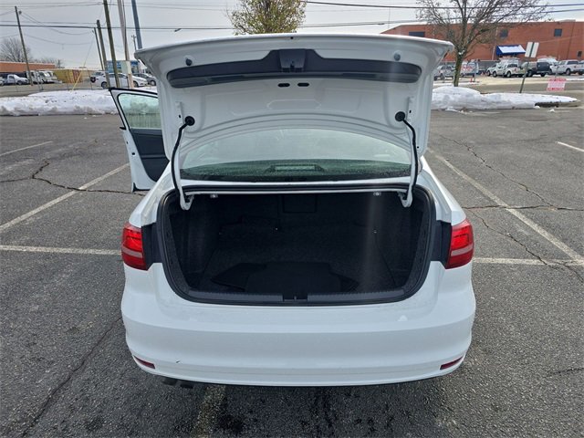 Used 2017 Volkswagen Jetta SEL image 24