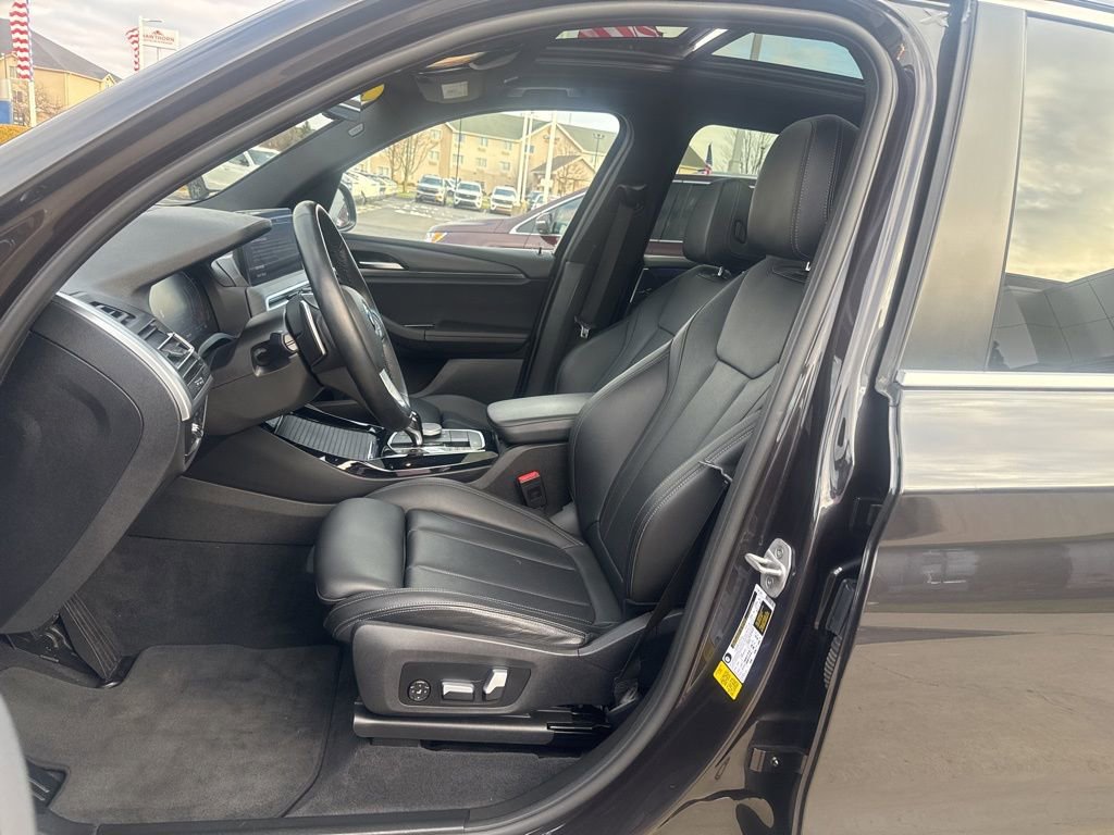 Used 2022 BMW X3 sDrive30i w/ Convenience Package w/ZPA image 11