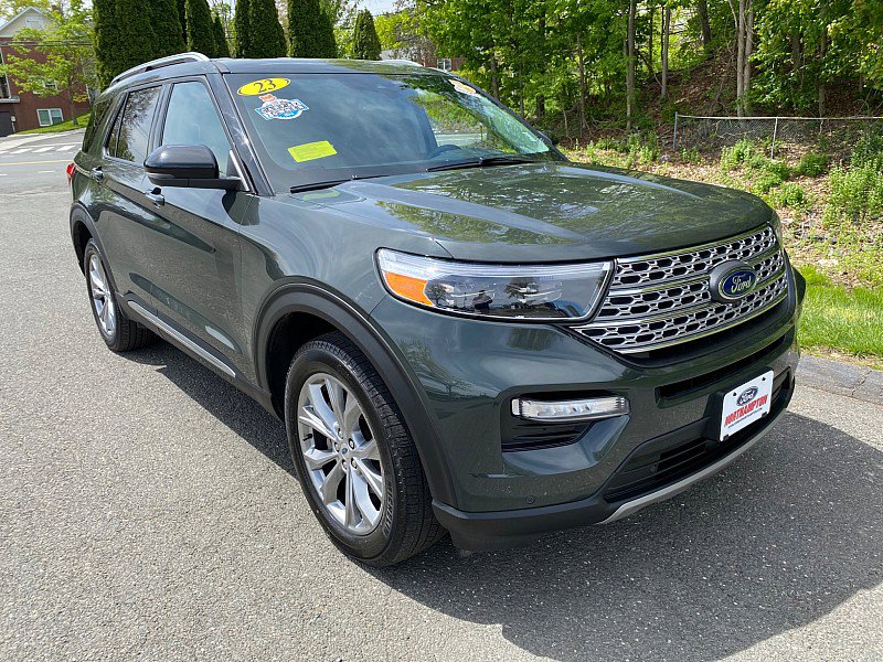 Certified 2023 Ford Explorer Limited w/ Limited Technology Package AWD/4WD image 3