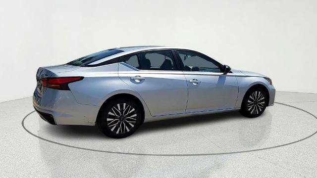 Used 2024 Nissan Altima 2.5 SV FWD image 33