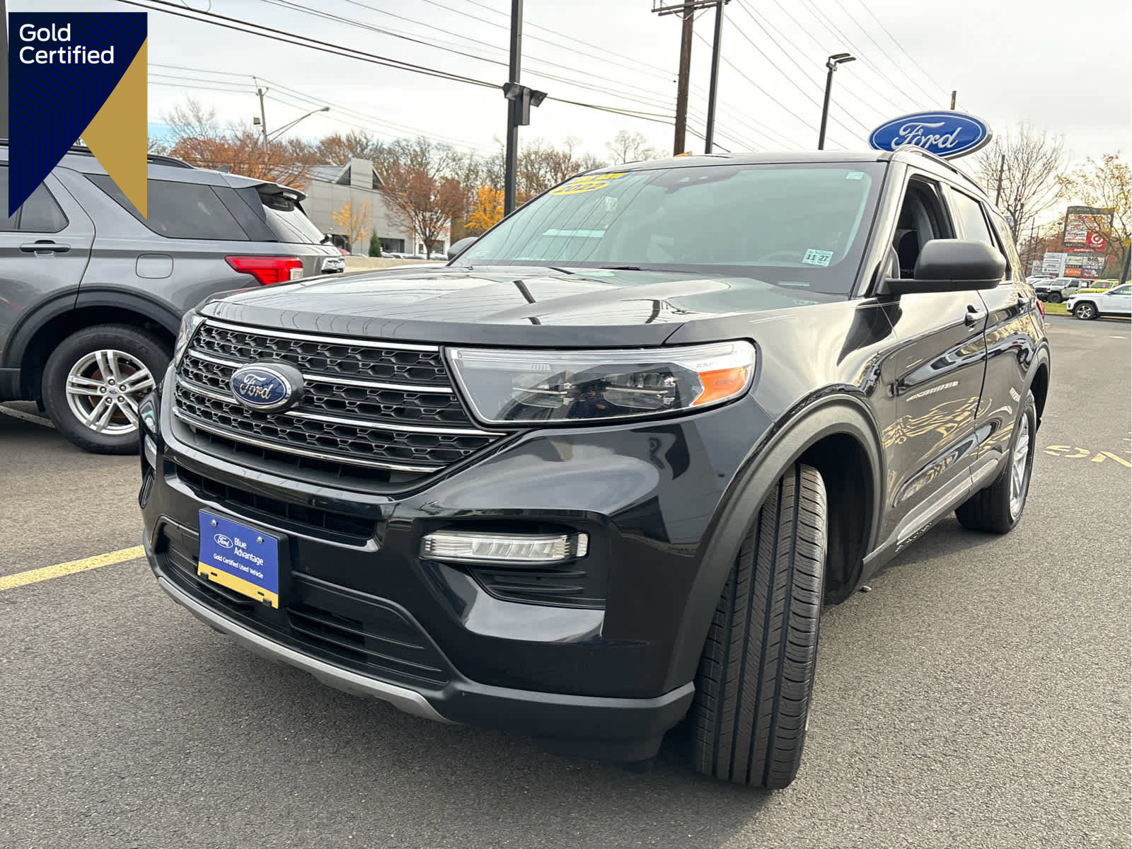 Certified 2022 Ford Explorer XLT w/ Equipment Group 202A