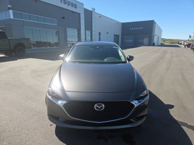 Used 2021 MAZDA MAZDA3 s FWD image 2