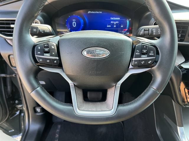 Certified 2023 Ford Explorer Platinum w/ Technology Package AWD/4WD image 19