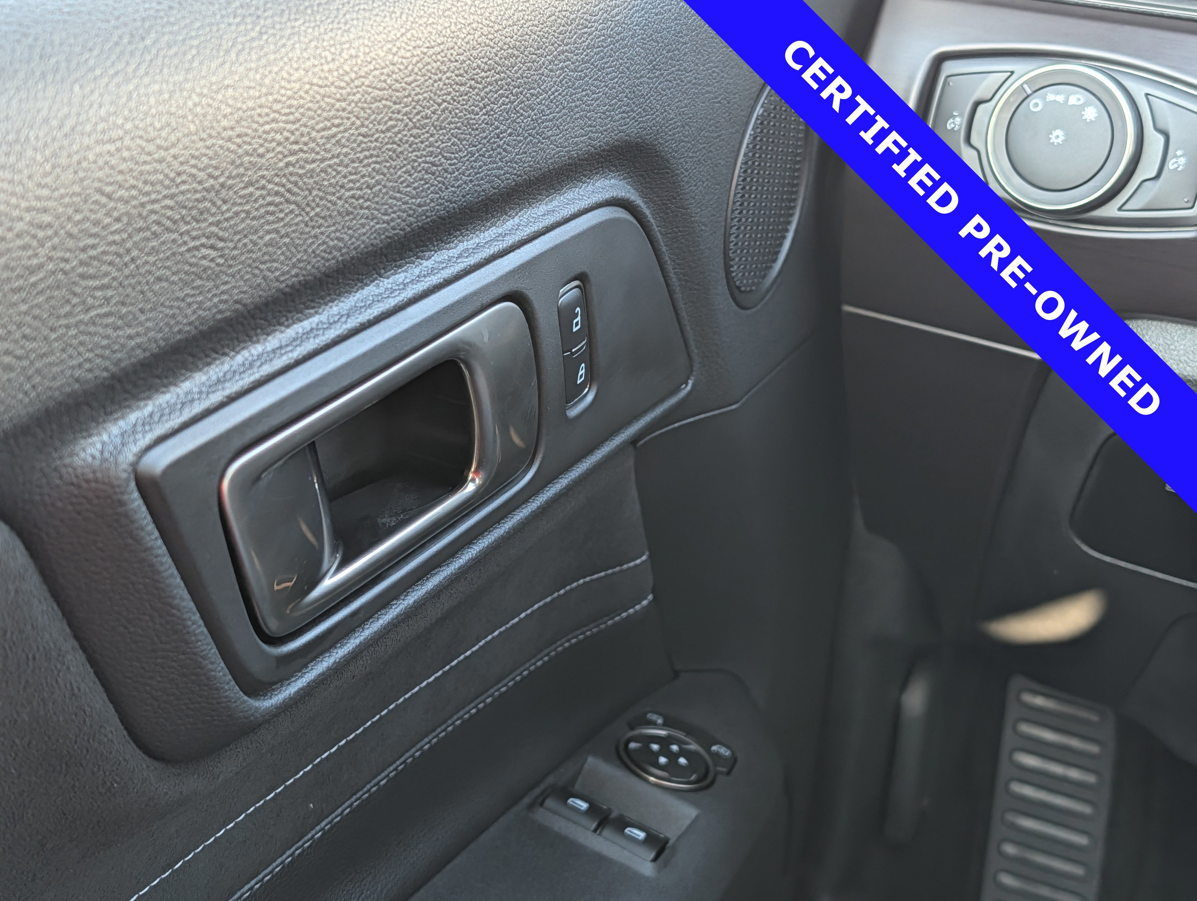 Certified 2017 Ford Mustang Shelby GT350 w/ Electronics Package image 18