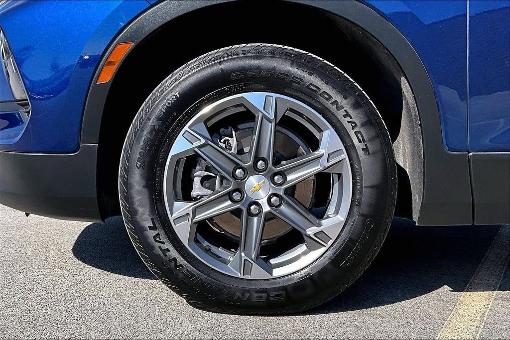 Used 2023 Chevrolet Blazer LT w/ Convenience Package image 9