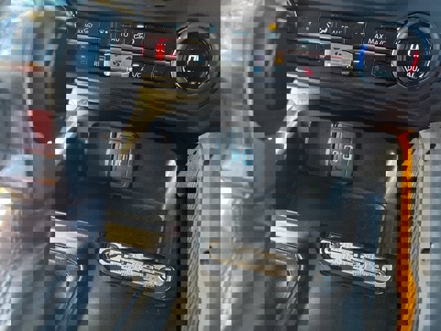 Certified 2023 Ford Bronco Badlands image 18