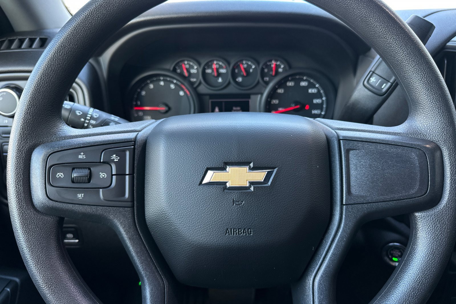 Used 2025 Chevrolet Silverado 2500 Custom w/ Custom Value Package image 21