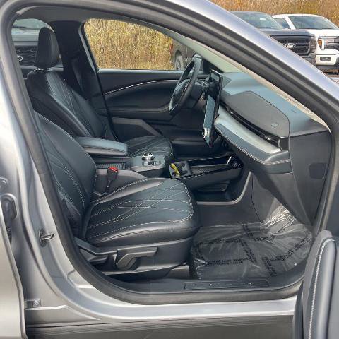 Certified 2021 Ford Mustang Mach-E Select w/ Comfort/Technology Package image 18