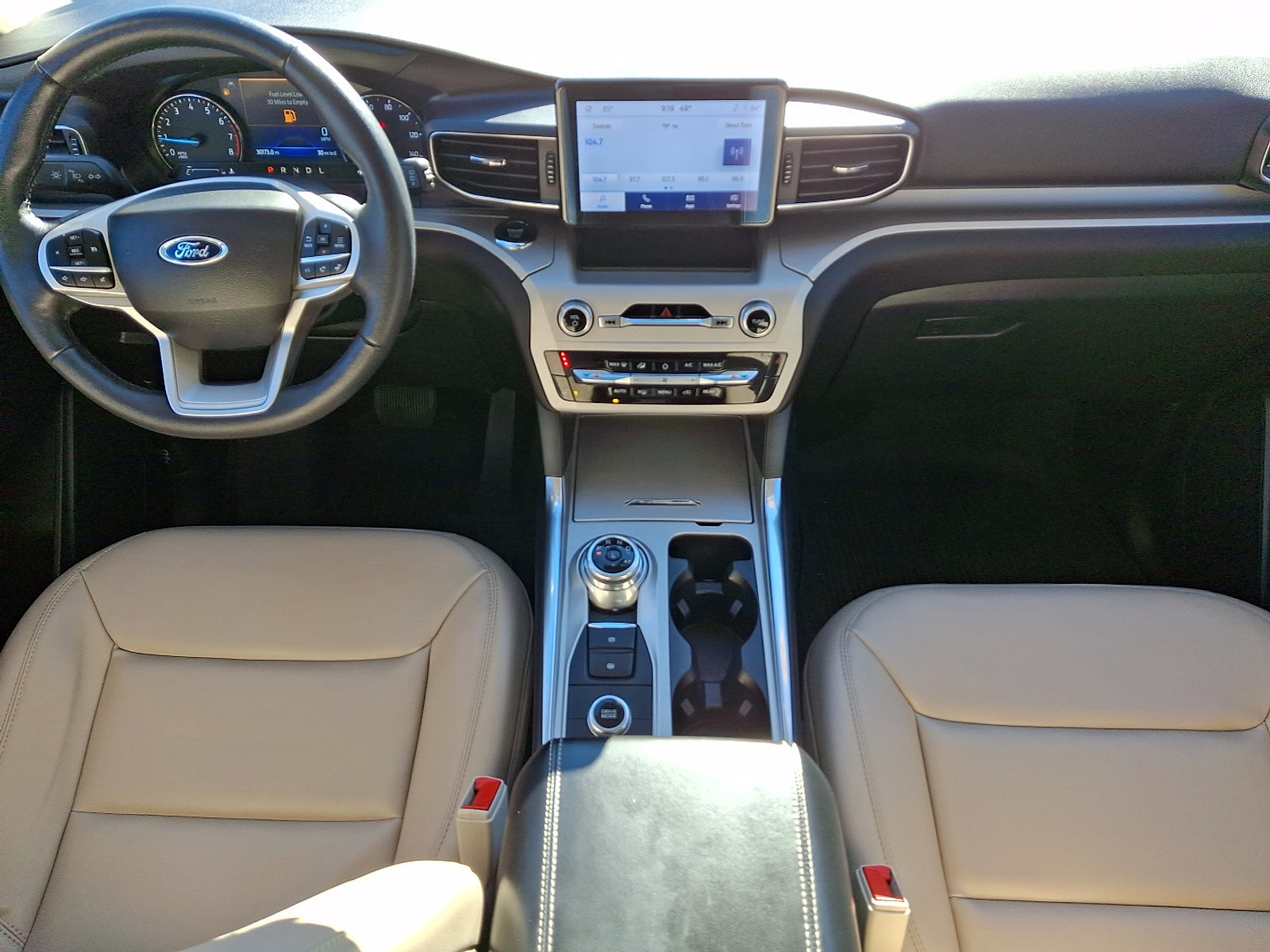 Certified 2023 Ford Explorer XLT w/ Equipment Group 202A image 15