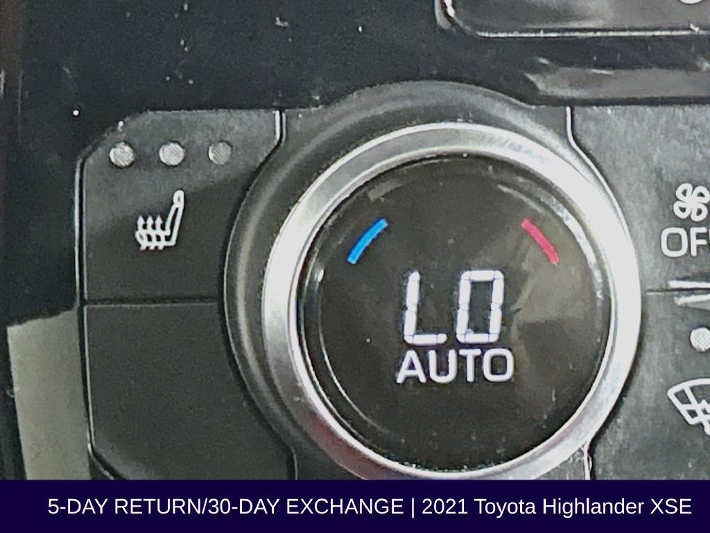 Used 2021 Toyota Highlander XSE AWD/4WD image 26