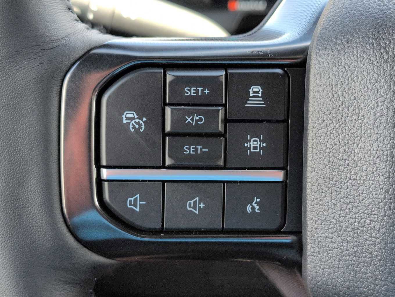 Certified 2025 Ford F150 Platinum w/ Equipment Group 702A High image 25