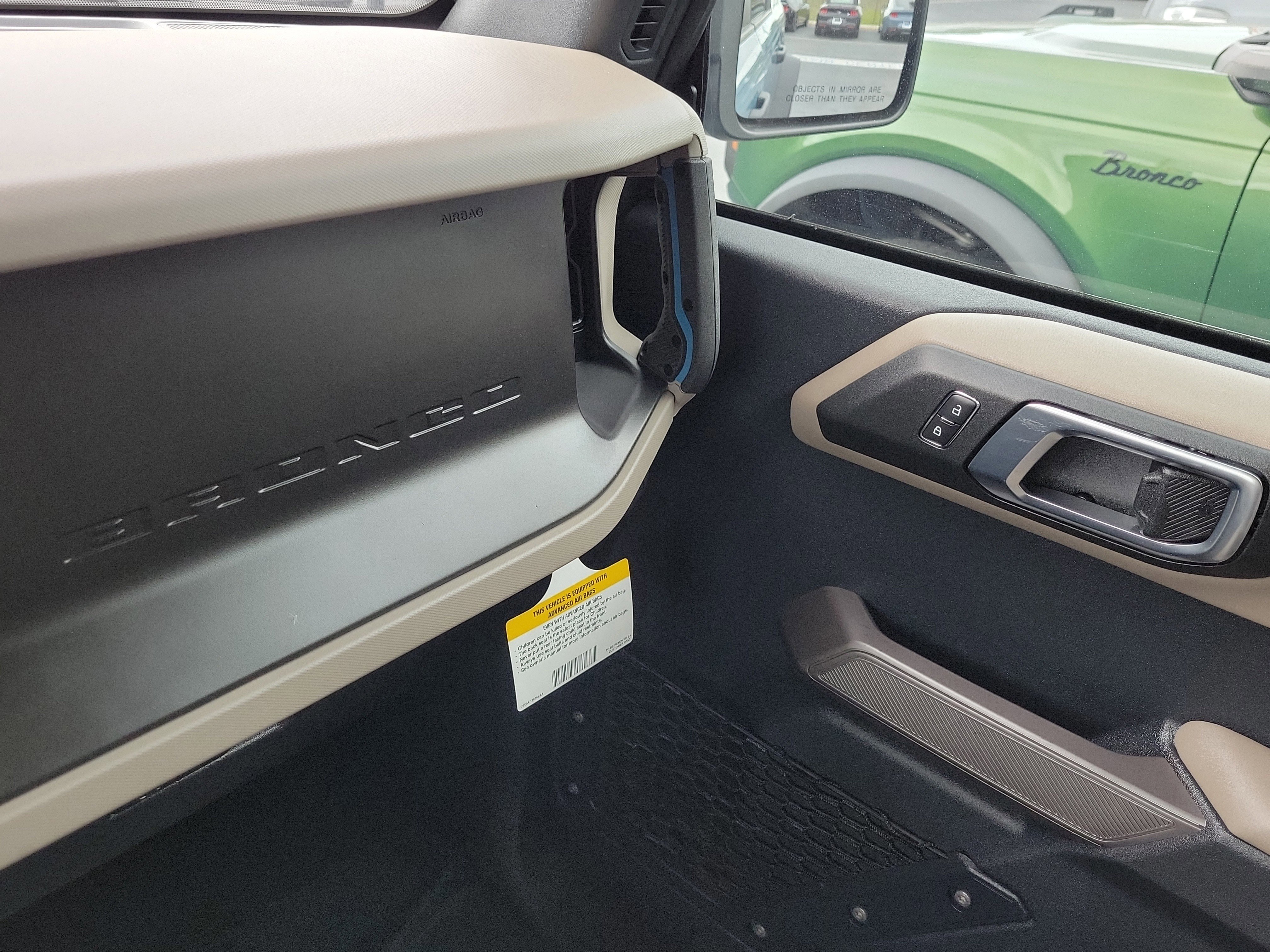 Certified 2023 Ford Bronco Wildtrak image 27