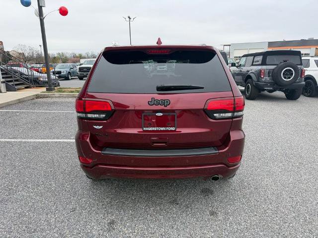 Used 2022 Jeep Grand Cherokee Laredo X AWD/4WD image 4