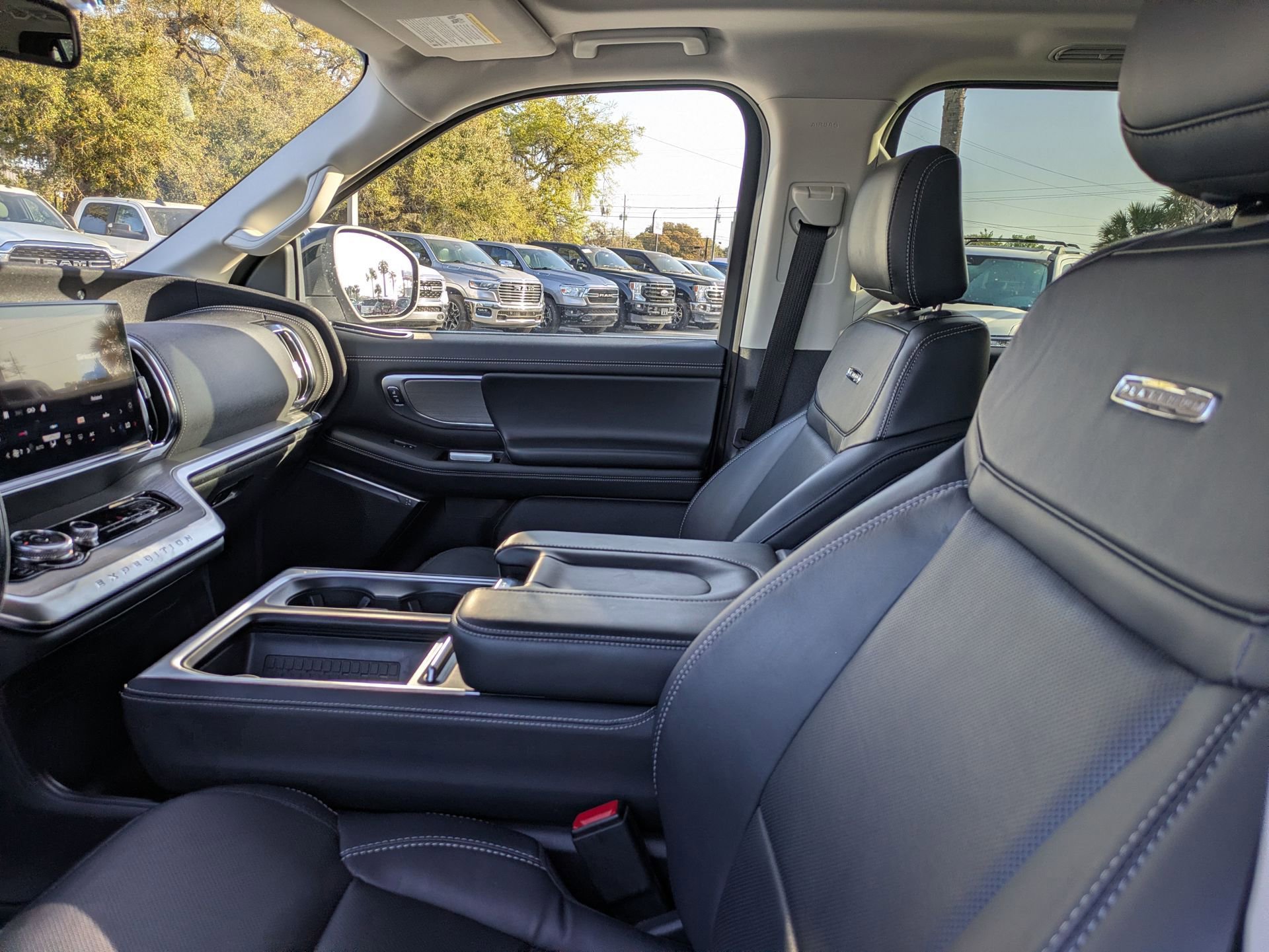 Certified 2025 Ford Expedition Max Platinum image 59