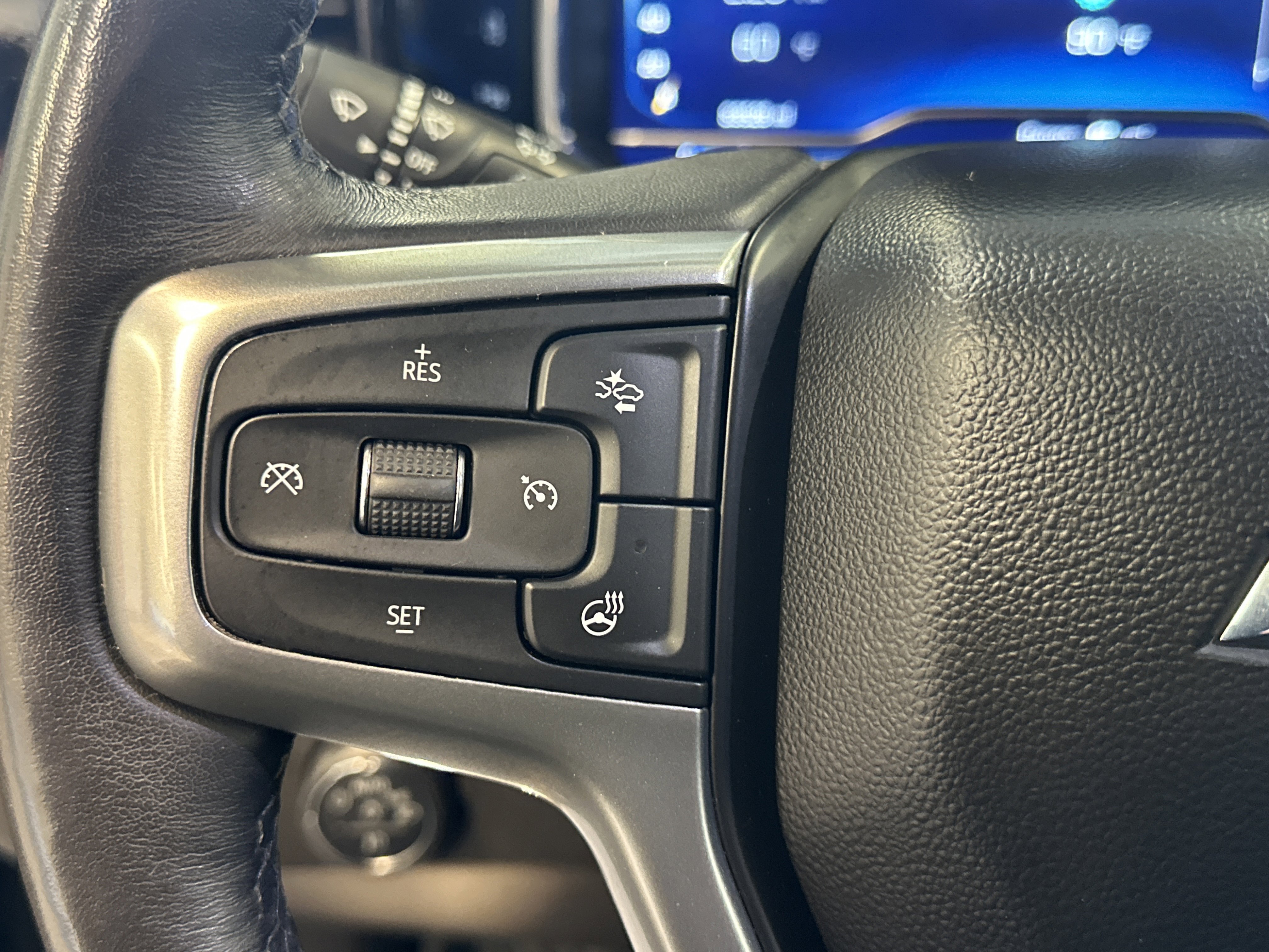 Used 2022 Chevrolet Silverado 1500 RST image 30