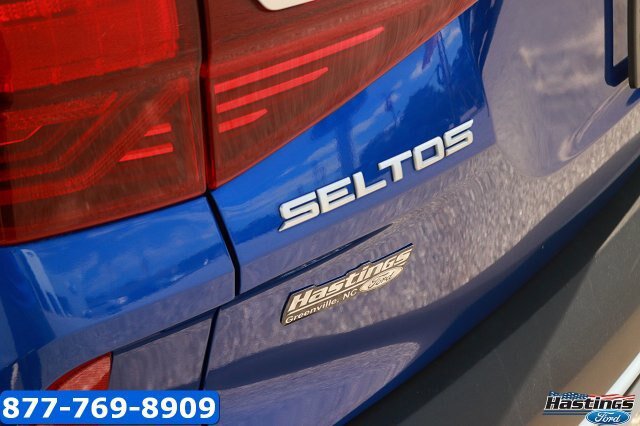 Used 2023 Kia Seltos S w/ Navigation Package FWD image 8