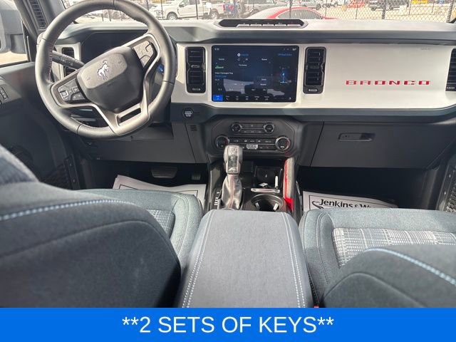 Certified 2025 Ford Bronco Heritage Edition AWD/4WD image 10