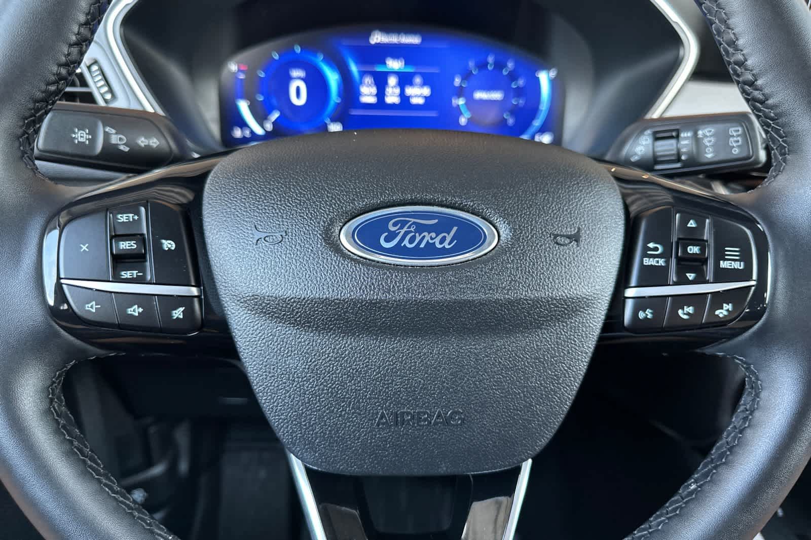 Certified 2022 Ford Escape SEL w/ Technology Package AWD/4WD image 23