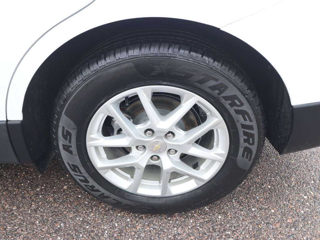 Used 2023 Chevrolet Equinox LT FWD image 16
