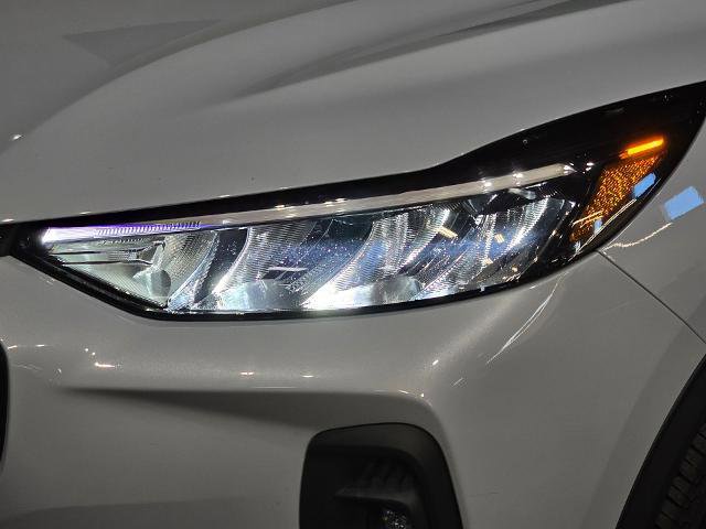 Certified 2025 Ford Escape ST-Line Select image 12