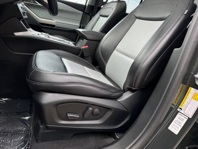 Certified 2023 Ford Explorer XLT w/ Equipment Group 202A AWD/4WD image 6