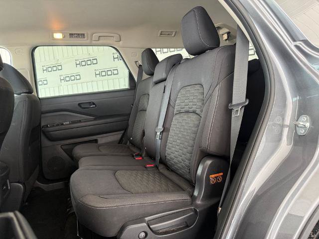 Used 2023 Nissan Pathfinder S FWD image 8