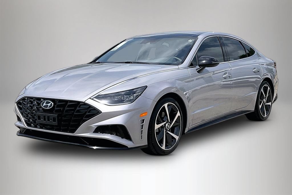 Used 2023 Hyundai Sonata SEL Plus FWD image 2