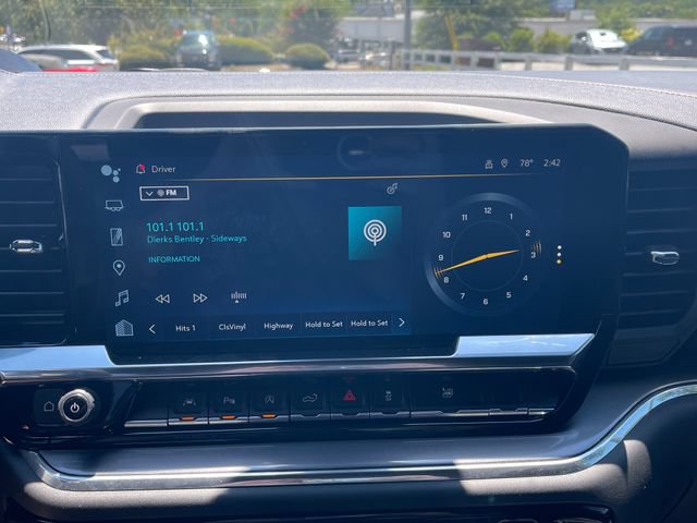 Used 2024 Chevrolet Silverado 1500 High Country w/ Technology Package AWD/4WD image 21