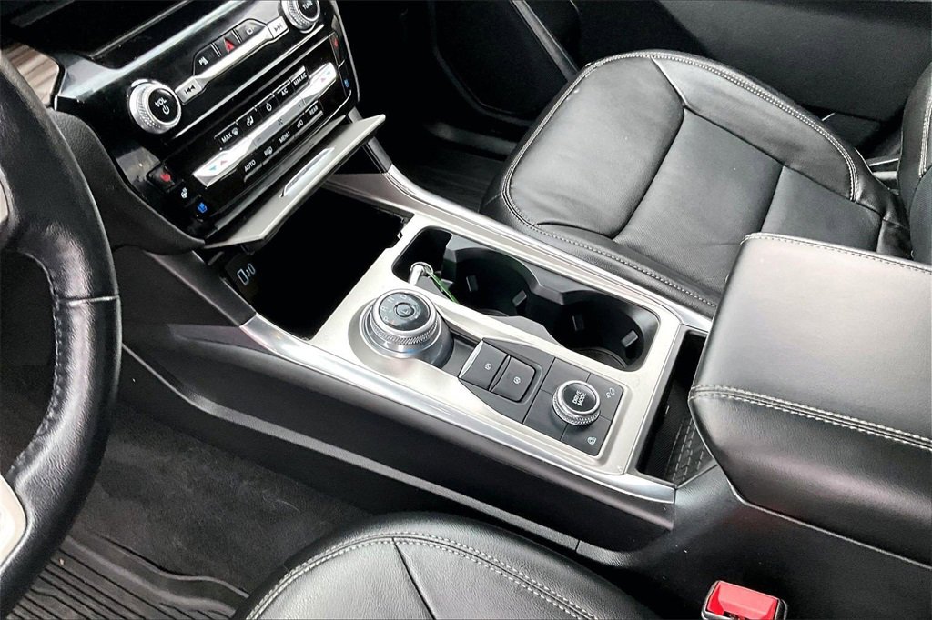 Certified 2022 Ford Explorer Limited w/ Equipment Group 301A image 16