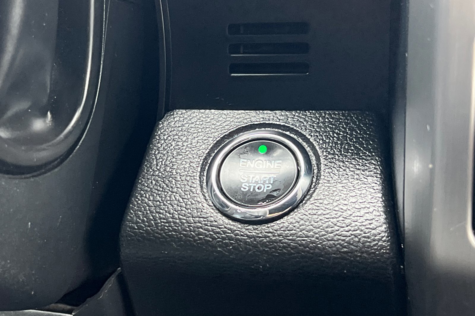 Certified 2021 Ford F250 Platinum image 23