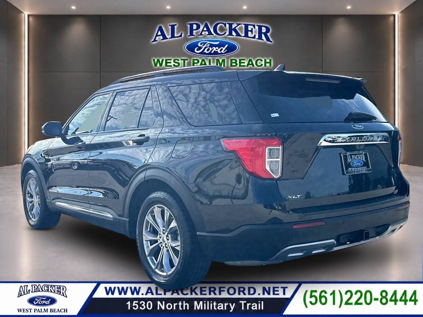 Certified 2023 Ford Explorer XLT w/ Equipment Group 202A RWD image 7