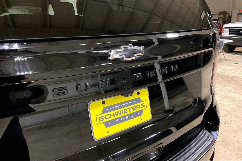 Used 2025 Chevrolet Suburban Z71 AWD/4WD image 8