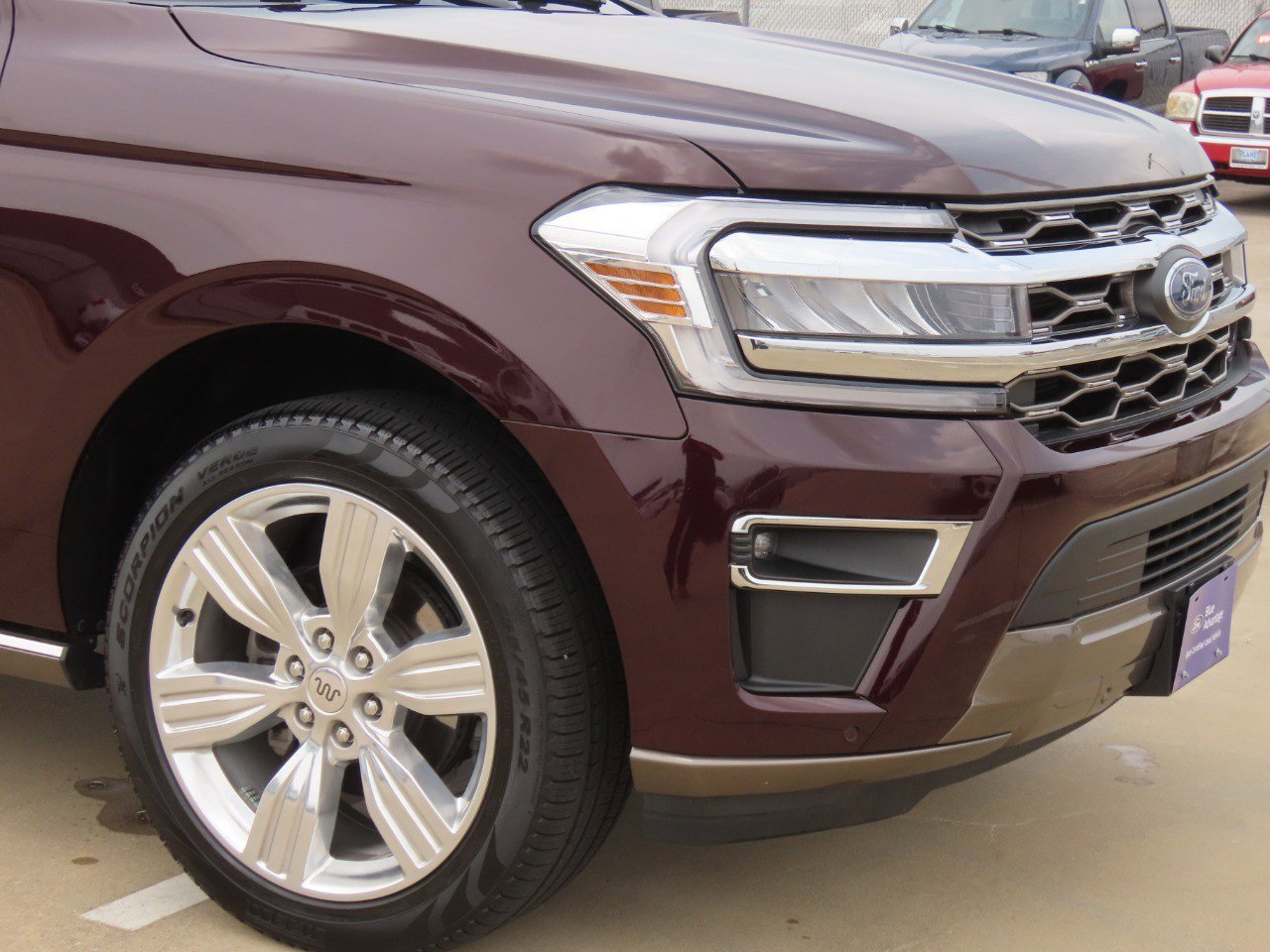 Certified 2024 Ford Expedition King Ranch RWD image 5