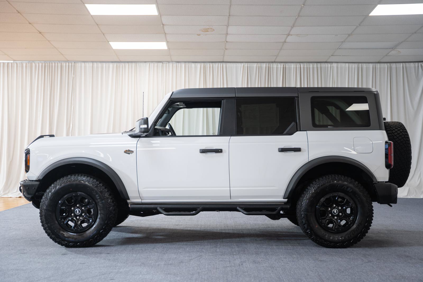 Certified 2024 Ford Bronco Wildtrak AWD/4WD image 5