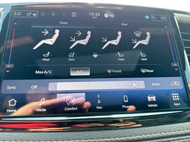 Used 2025 Chrysler Pacifica Limited FWD image 21