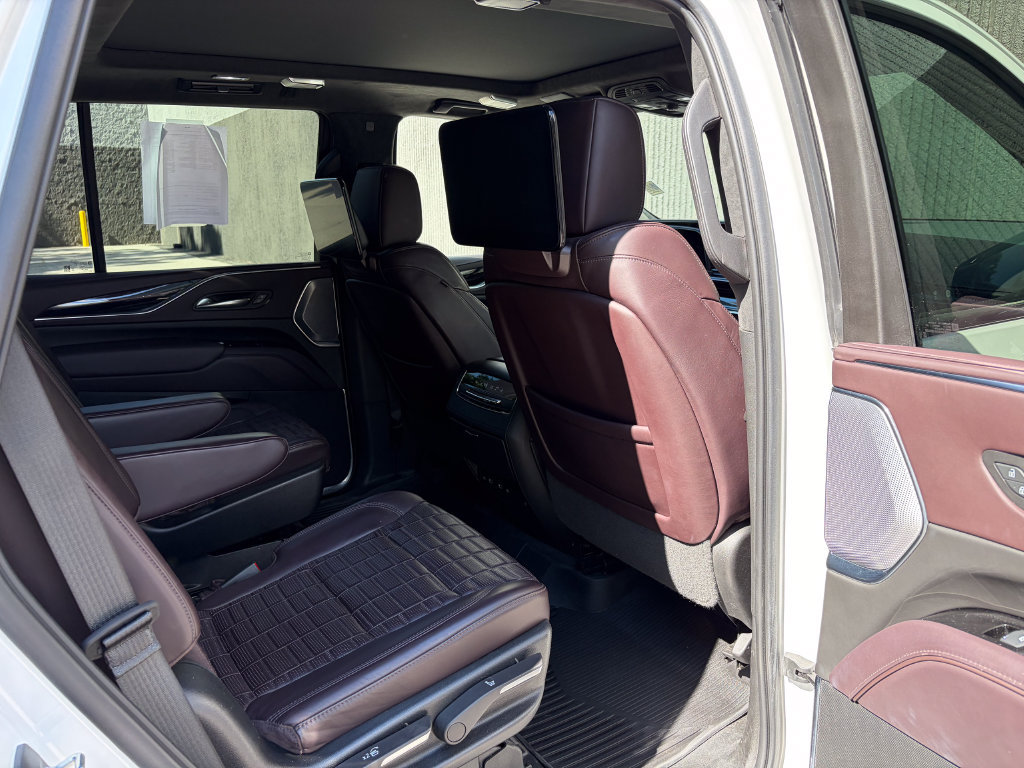 Used 2022 Cadillac Escalade Sport Platinum AWD/4WD image 34