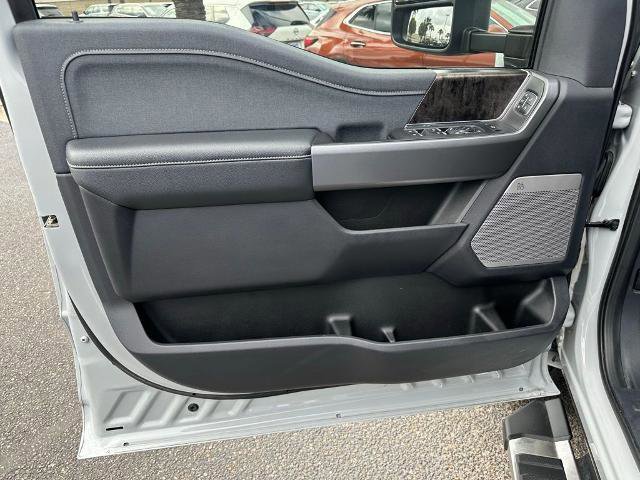 Certified 2025 Ford F250 Lariat w/ Chrome Package image 10