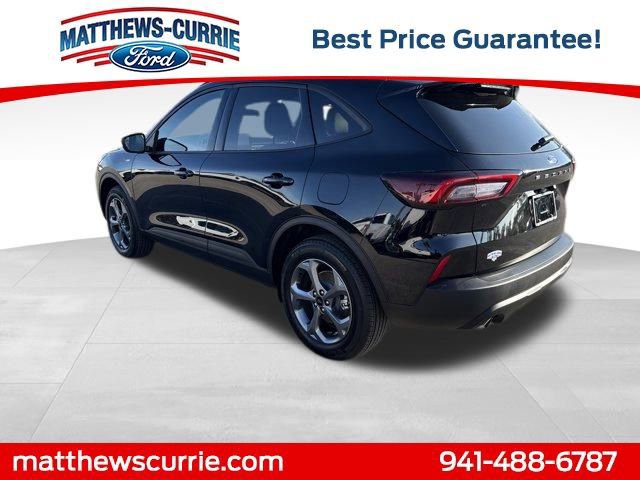 Certified 2025 Ford Escape ST-Line Select AWD/4WD image 2